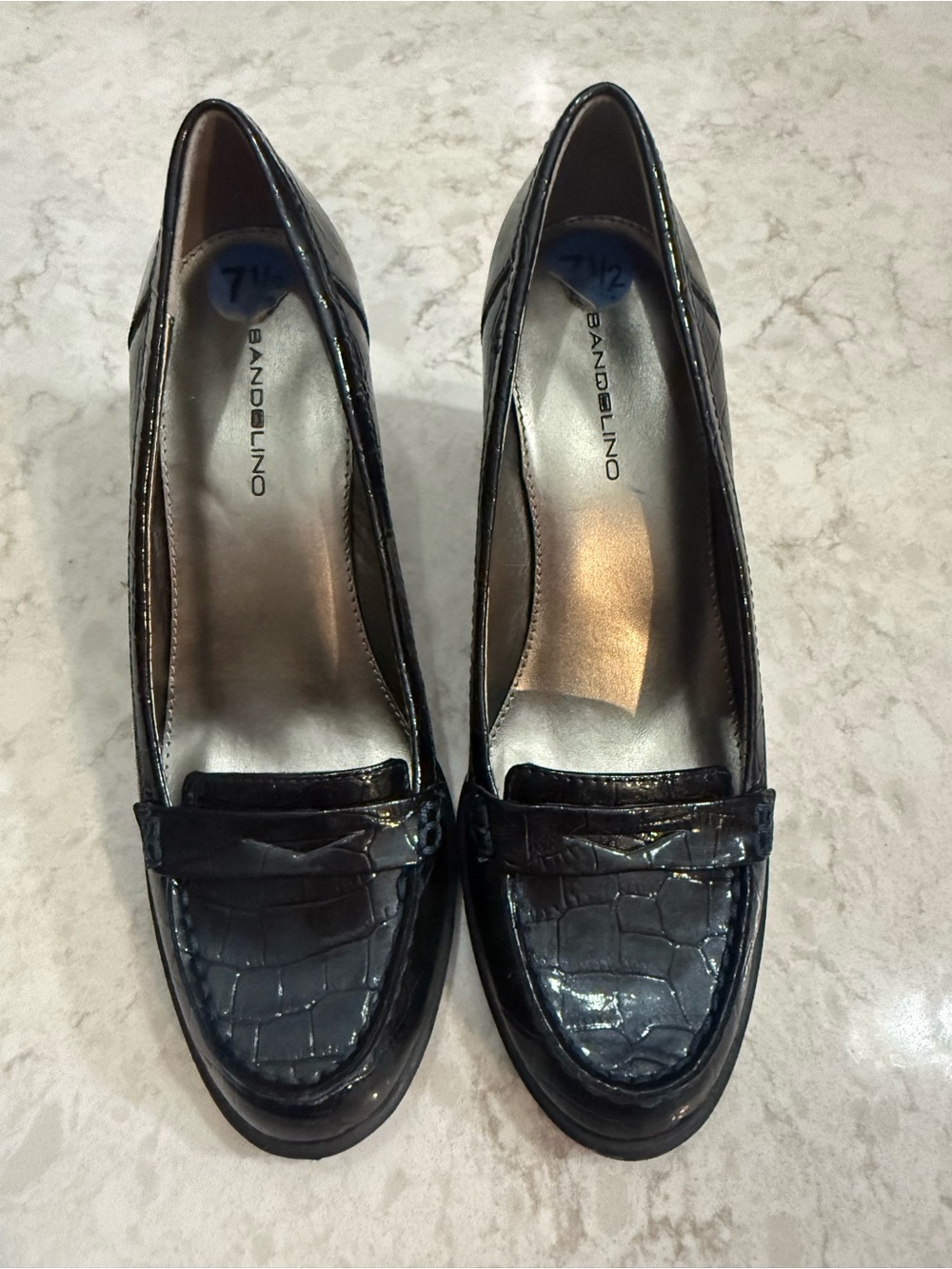 NWY Bandilino Croc-Embossed Penny Loafers